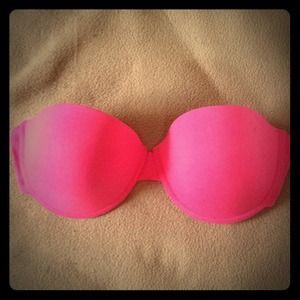 💥💥 traded 💥💥Backless strapless hot pink bra