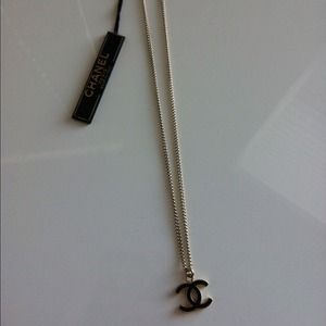 **SOLD IN BUNDLE** Authentic CHANEL Necklace
