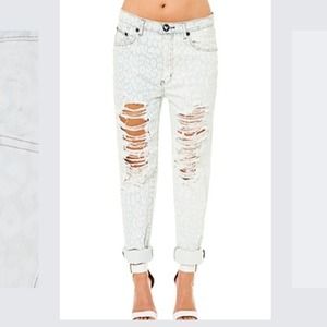 One teaspoon surrender baggies