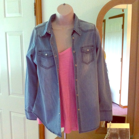 REDUCED!!! Denim button up! New with tags!