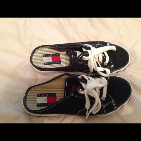 slide on tennis shoes