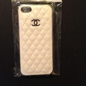 New Chanel iPhone 5 case in packaging REDUCED