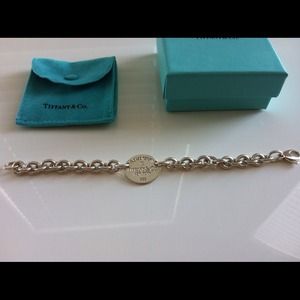 **SOLD IN BUNDLE**Authentic Tiffany & Co. Bracelet