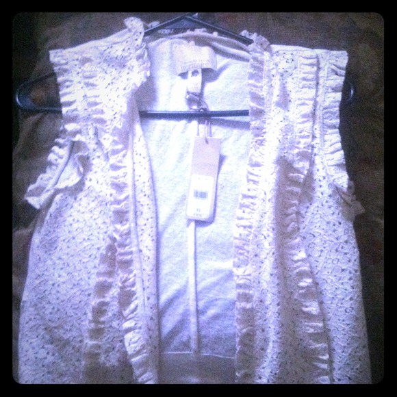 Cream colored banana republic vest - Picture 1 of 1