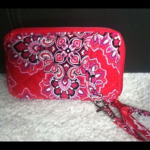 **PRICE REDUCED** Vera Bradley Wristlet