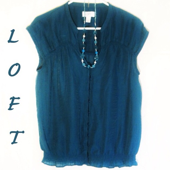 🚫Sold🚫#9  Ann Taylor Loft Turquoise Top