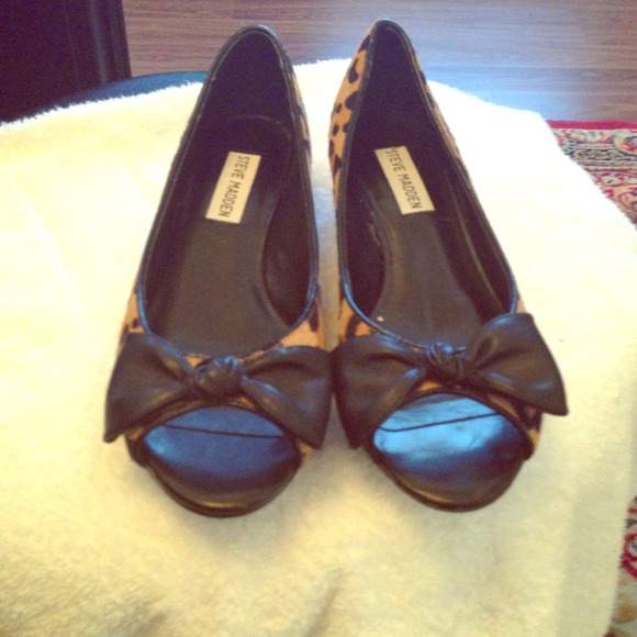 Peak toe shoes