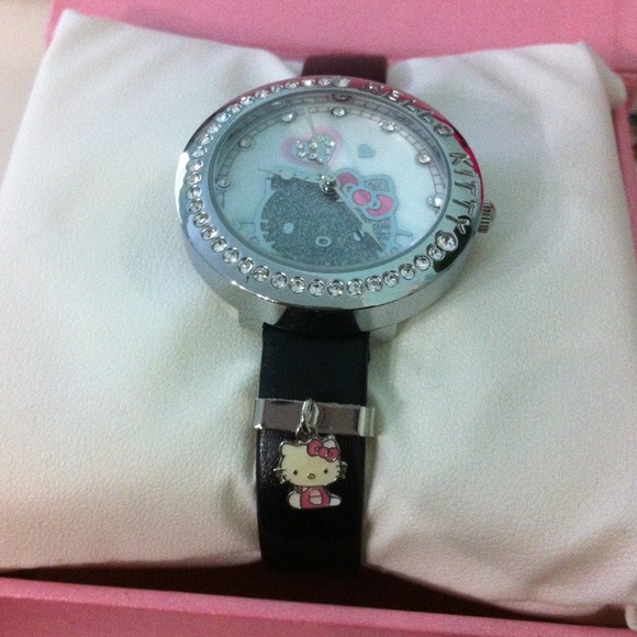 *BUNDLED* Bling Hello Kitty Watch - Picture 2 of 4