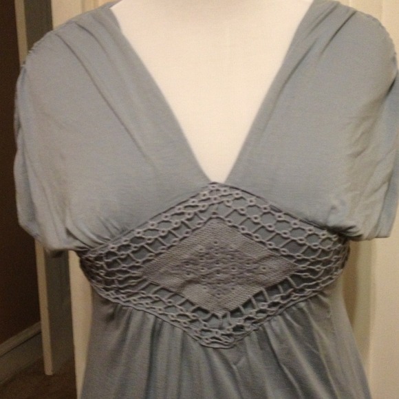 🚫SOLD🚫Periwinkle Plunging Neck Dress - Picture 2 of 2