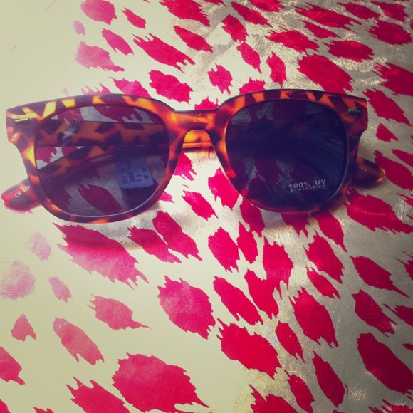 Accessories - Brown Patterned Sunglasses