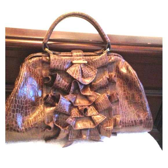 Jessica Simpson arm bag