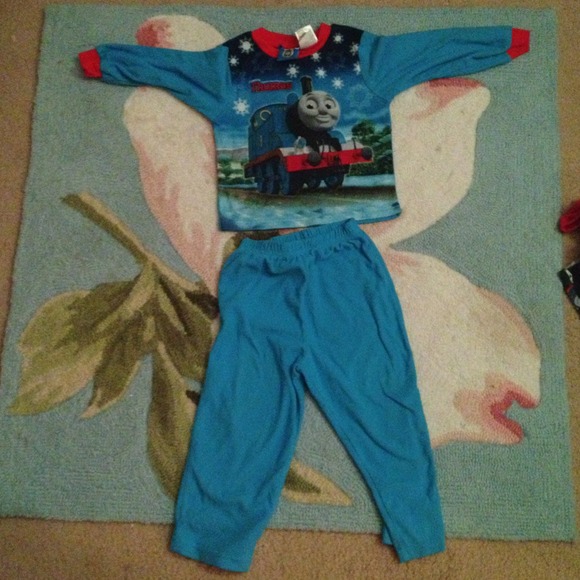 SOLD 💢💥Thomas the train pajama set - Picture 1 of 1