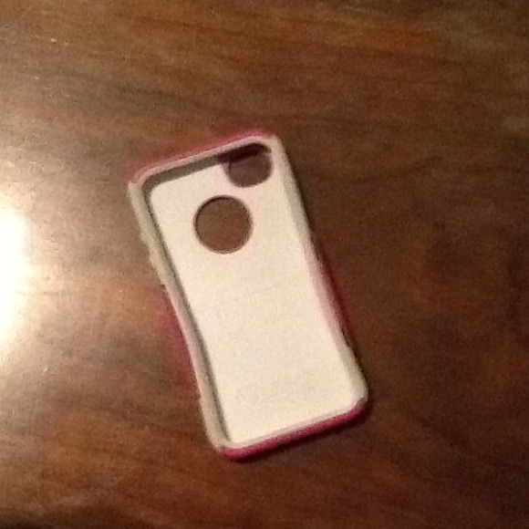 assorted iPhone chargers plus cleaning rag - Picture 2 of 4