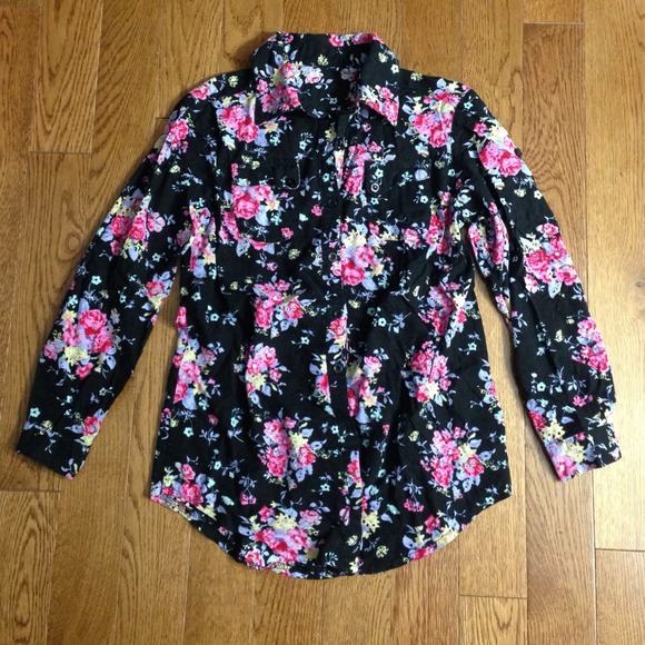 Nice & Trendy floral blouse - Picture 3 of 4