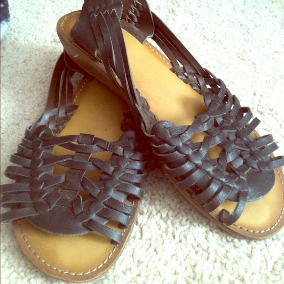 Woven style sandal🌼RESERVED🌼