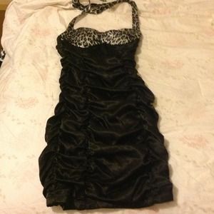 Casual dress from le chateau