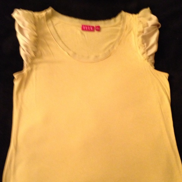 Pretty Sunny Tee