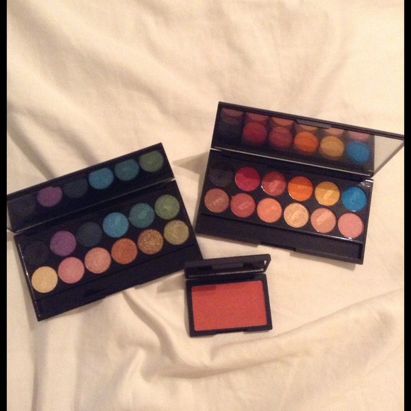 ⭐RESERVED⭐ SLEEK PALETTES!