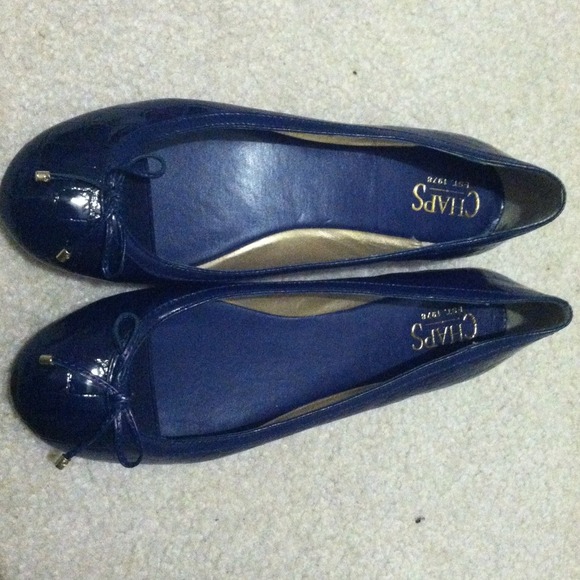 Chaps size 9 dark blue shoes NWOT