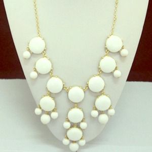 🚫Reserved🚫White with gold accent bubble necklace