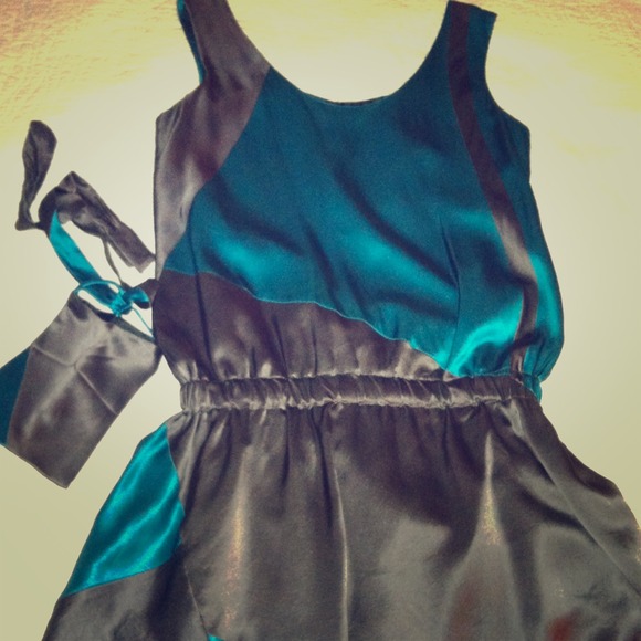 Teal & Brown Asymmetrical pattern Cocktail mini