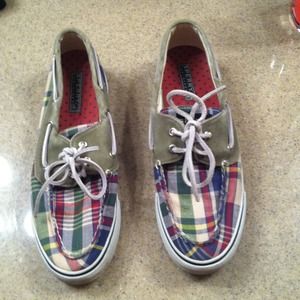 Plaid Sperry's Size 8M