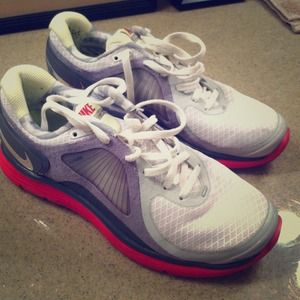 Nike Lunarclipse size 8.5