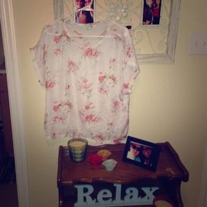 Floral oversized top