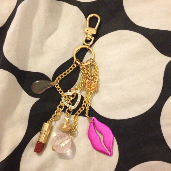 💥SOLD💥 Betsey Johnson keychain