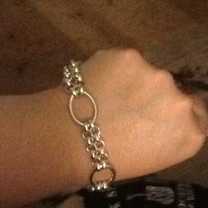 Pretty fashion silver tone chain bracelet