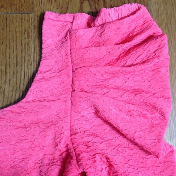 ⛔️SOLD⛔️Coral pink asymmetrical dress - Picture 3 of 3