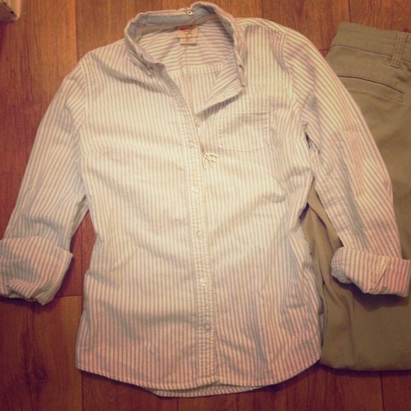 Button up shirt.