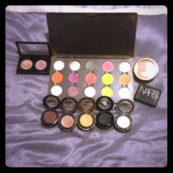 Accessories - MAC Palette, MAC, NARS & PUR Minerals Eyeshadows