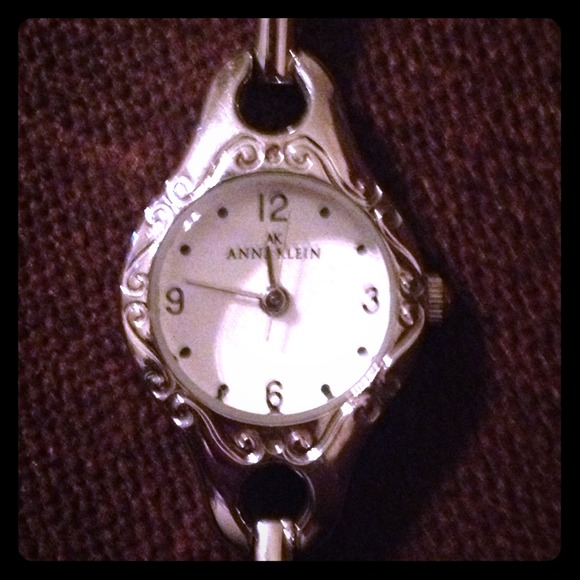 ⌚⌚⌚Retro and Gorgeous Anne Klein watch!!!!!!⌚⌚⌚