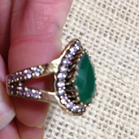 💥Bundled💥 Pear Shaped Emerald Gold and Silver - Picture 2 of 4