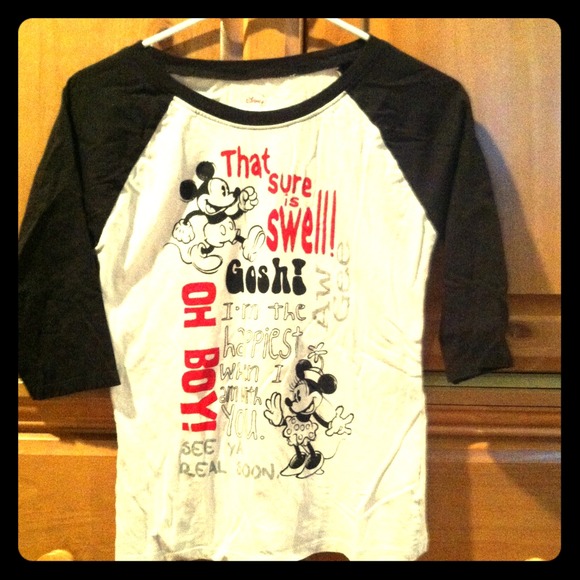 Cute Mickey and Miney mouse shirt