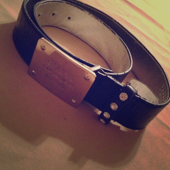 Black Guess belt