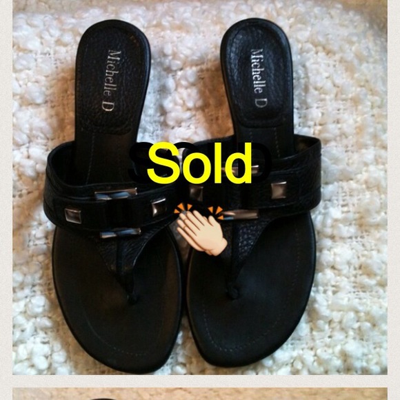 SOLD😍REDUCED. BLACK SANDLES😍