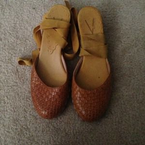 Vince Camuto mustard colored espadrilles