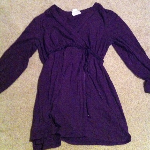 Maternity bundle plus gray shirt