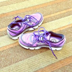 Brooks Pureflow size 7 women's.