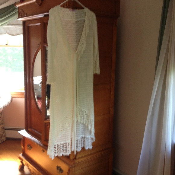 Calypso St Berth open caftan