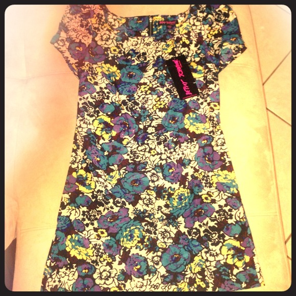 Betsey Johnson dress size: 0.  SO CUTEEE😍😍💋❤ - Picture 1 of 4