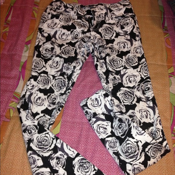 Jeans - Picture 3 of 3