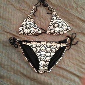 Sparkly skull bikini