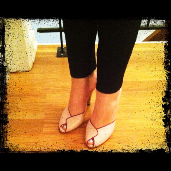 Italian leather lavender heels