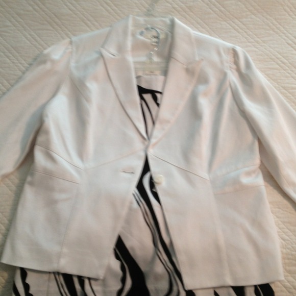 🌹Reserved🌹for kpridemoreSkirt Suit Set  NWOT