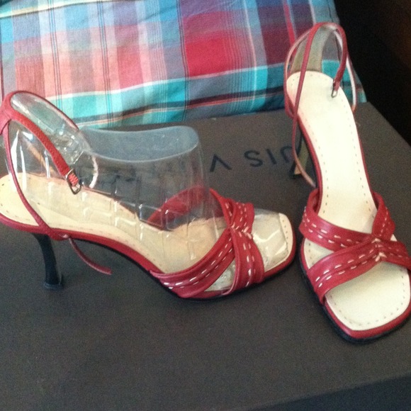 NINE WEST Red leather heels with stitching