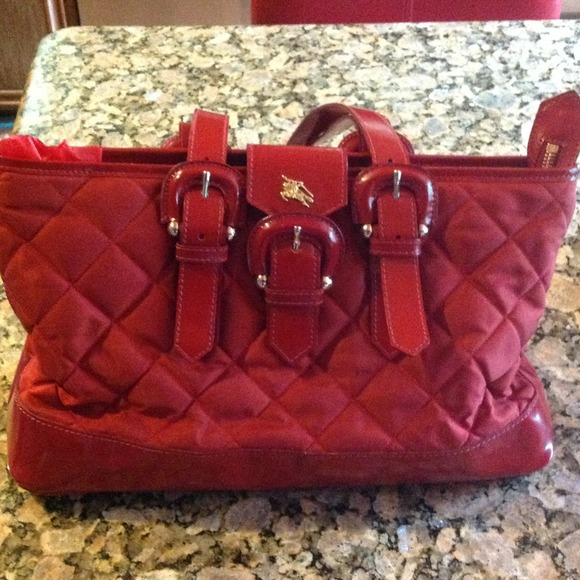Burberry Handbags - 🎊🎉🌺🎊SOLD-🌺🌺🌺🎉Authentic-Burberry Red Purse