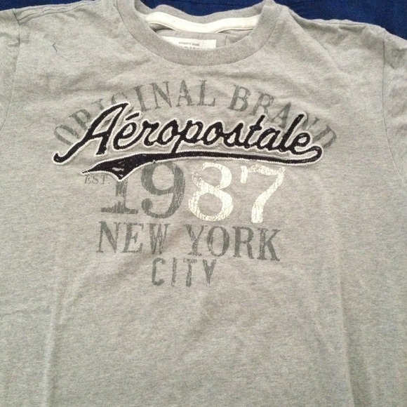 Men's Aeropostale t shirt traded with mzjohnson.